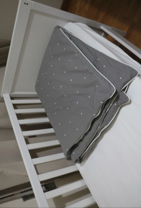 Berço bebé+ colchão+ protetor colchão+edredom com capa