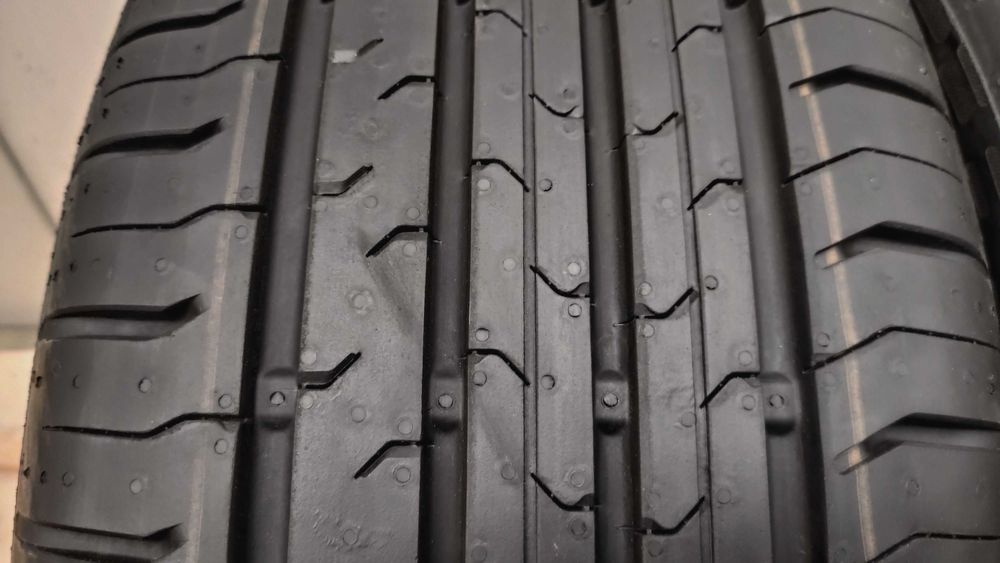 шини 215/60R17. Continental. нові. 23-24р.