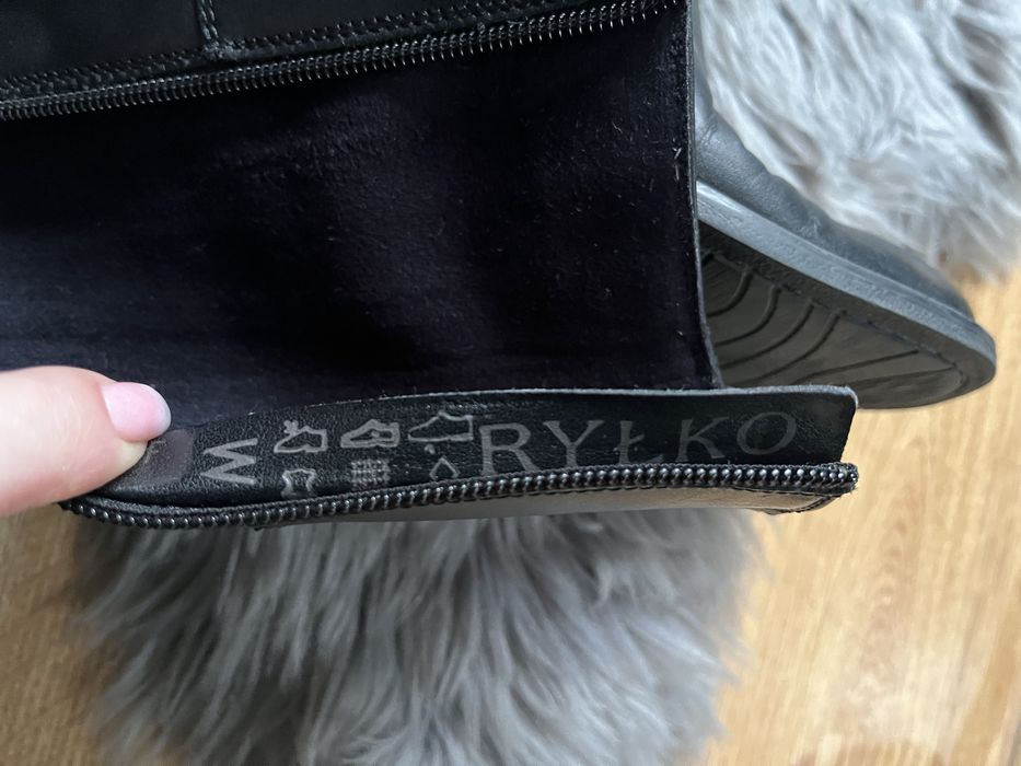 Ryłko buty kozaki skórzane czarne logo 37
