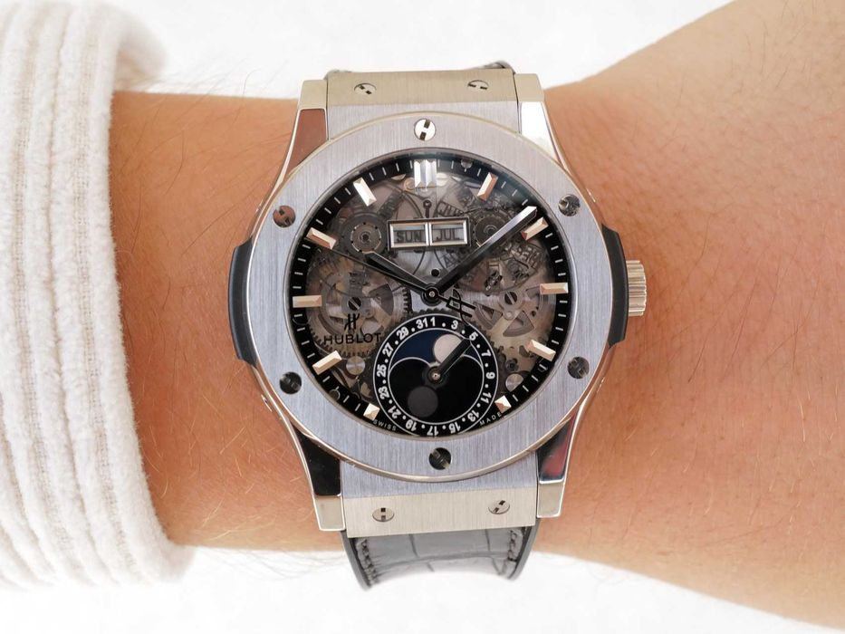 Classic Fusion Aerofusion Moonphase Titanium 42mm