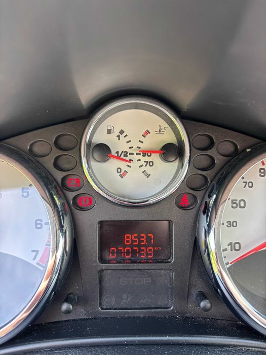 Peugeot 207 1.6 VTi 16V