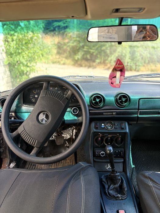 Mersedes benz W123