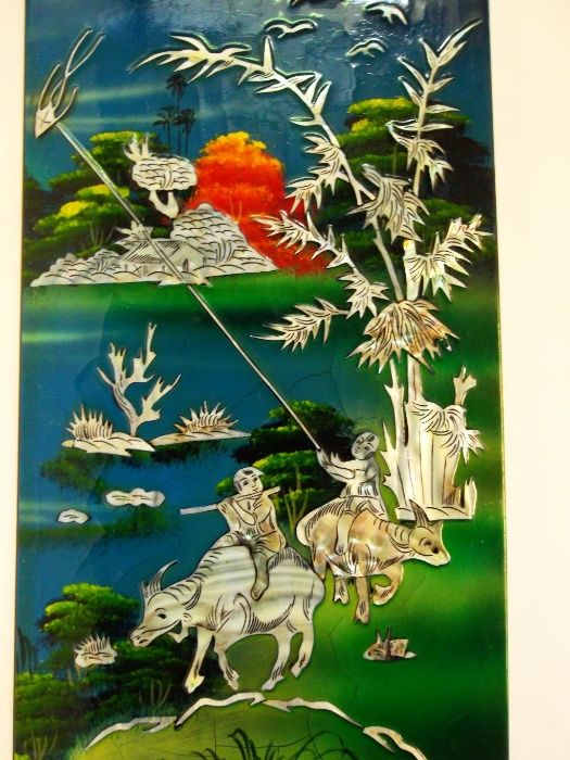 2 quadros asiáticos vintage lacadas com embutidos em madre perola