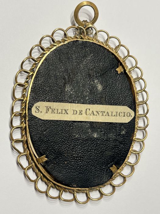 Lindissimo antigo registo “S. Felix de Cantalicio” com o menino