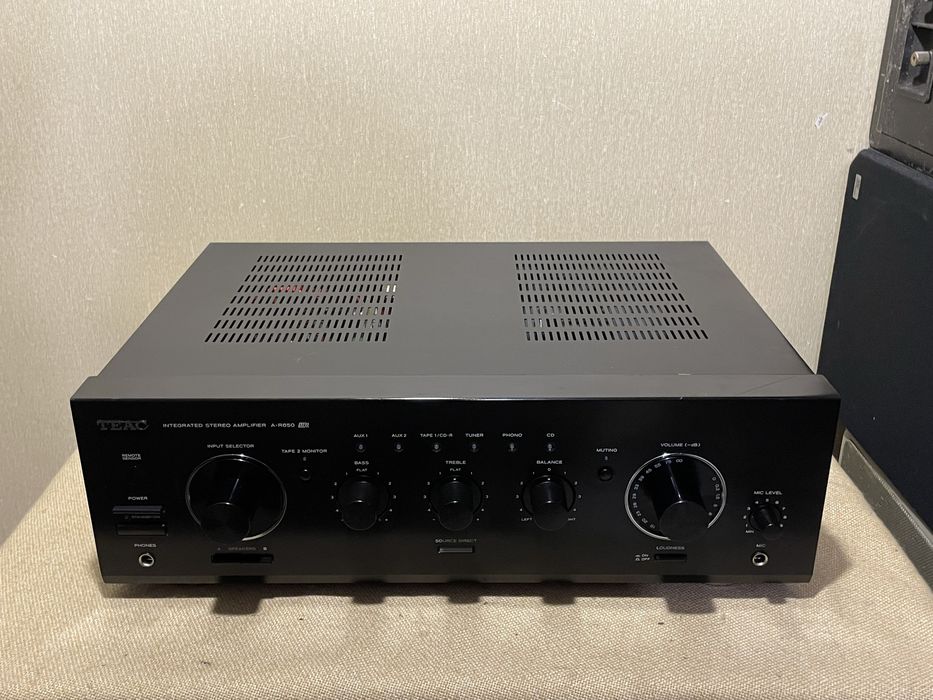 Мощный транзисторный усилитель TEAC A-R650 (2х120Вт/10кг)