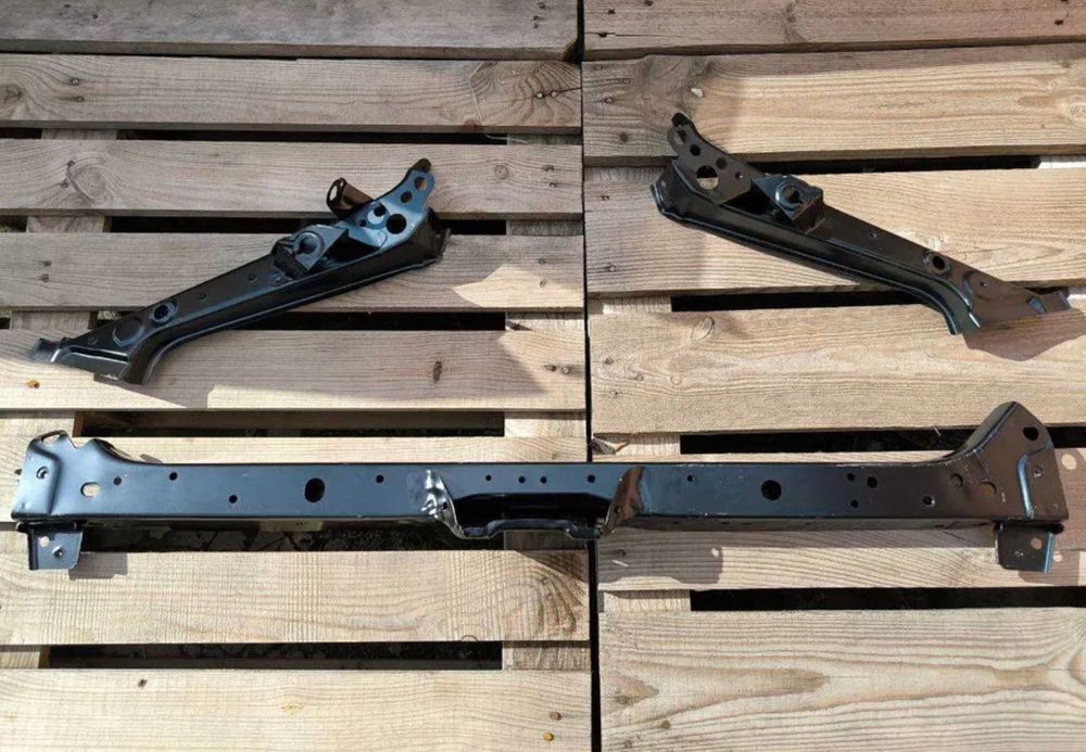 Телевизор РОГ т33 ПЕРЕДНЯЯ ПАНЕЛЬ окуляр Nissan Rogue T33