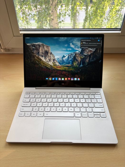 Xiaomi Mi Notebook Air 12.5 - 4/128, i3 M3-7Y30