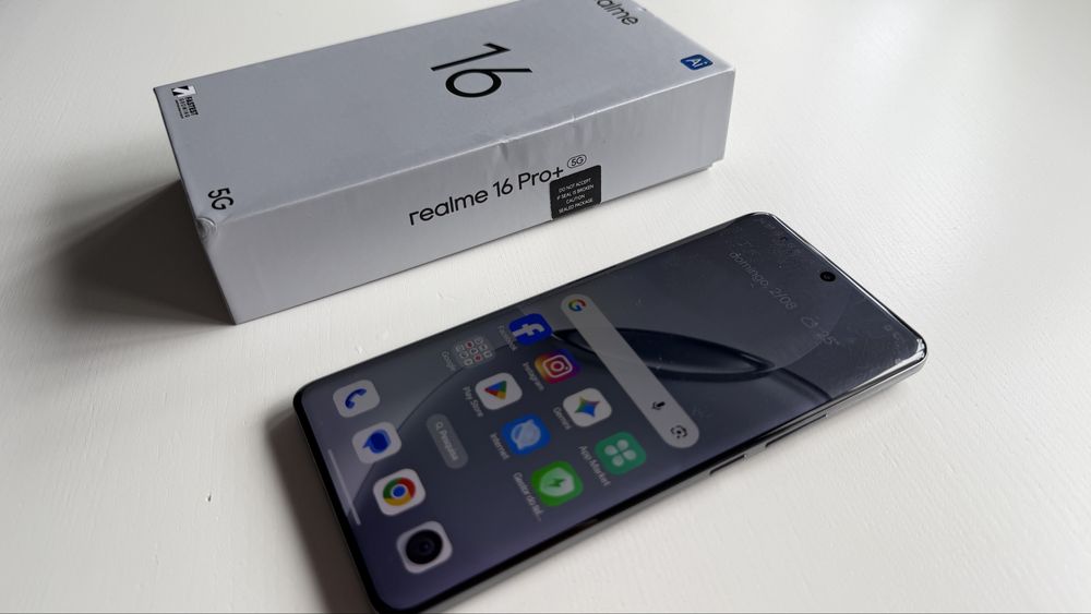 Realme 16 Pro + 5G 8/256Gb Master Gray