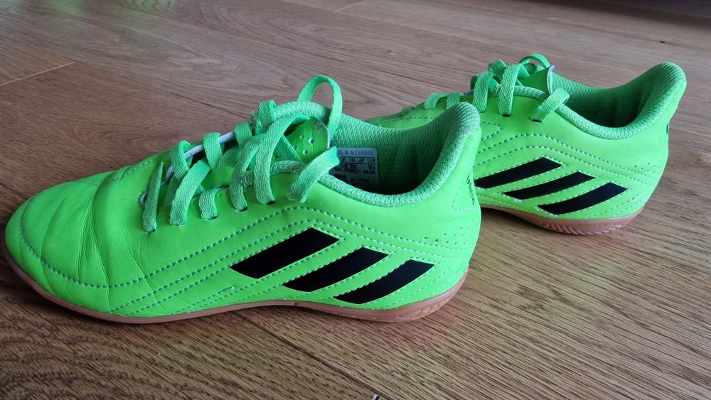 Buty halowe do piłki nożnej dziecięce halówki Adidas Deportivo 32