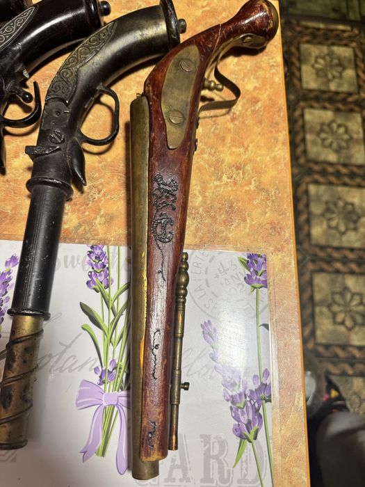 Писталеты сувенирные для дуэлей