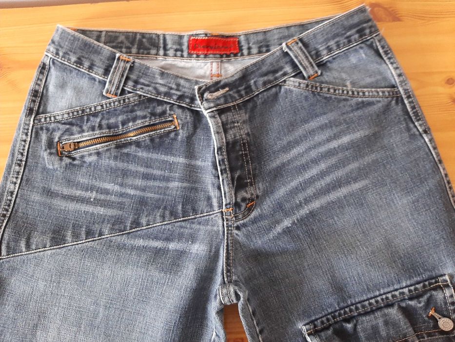 Calças várias - ganga e outras