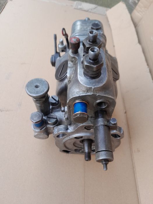 Pompa wtryskowa paliwa ursus c 328