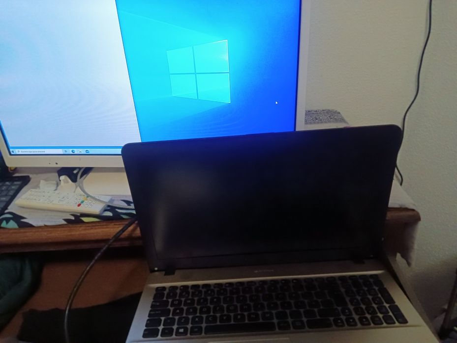 Laptop ASUS F541N 4GB/1TB
