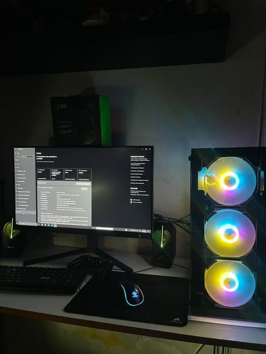 Torre gamer em otimo estado