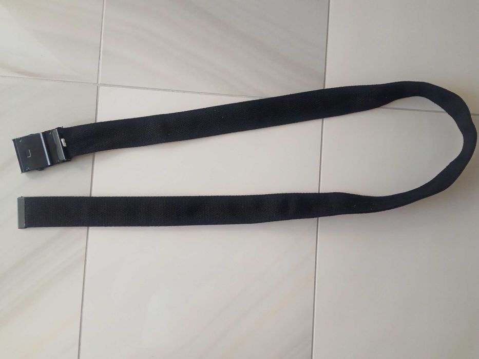 Pasek do spodni z napisem "Los Angeles" długość 121 cm.