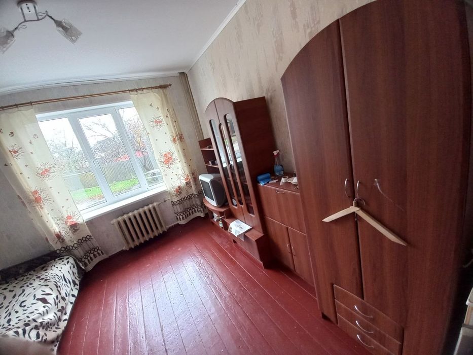 Продаж кімнати в  гуртожитку,новий ремонт.