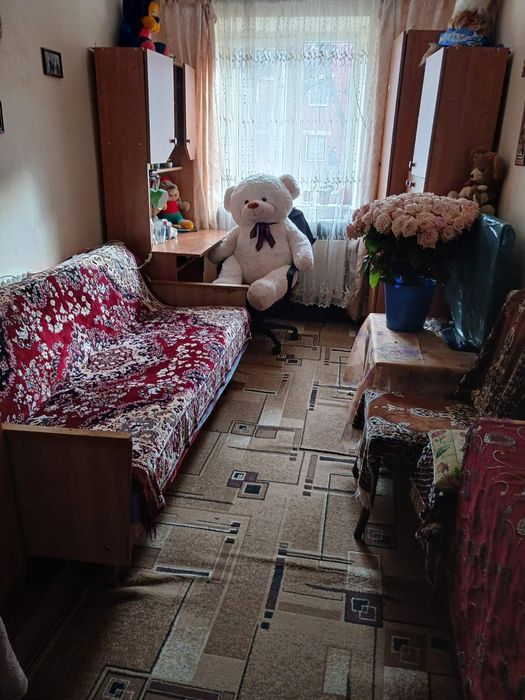 Продам 2 кімнати на вул. С.Бандери