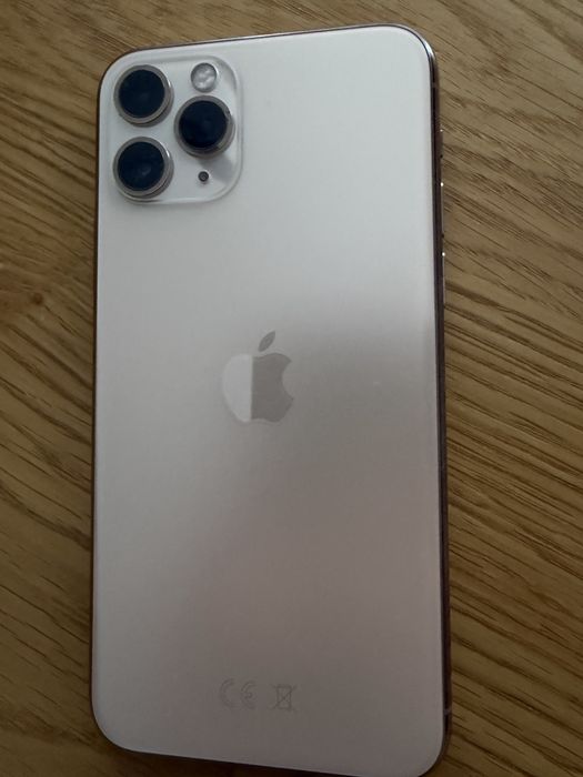 Sprzedam iphone 11 pro.