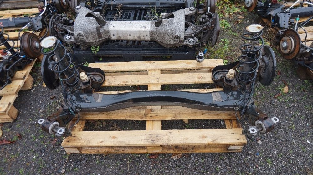 Бампер передний с разборки Пежо Peugeot 108 206 207 208 308 508 RCZ