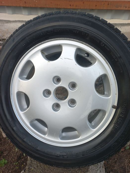 Продам колесо 205/60 R15