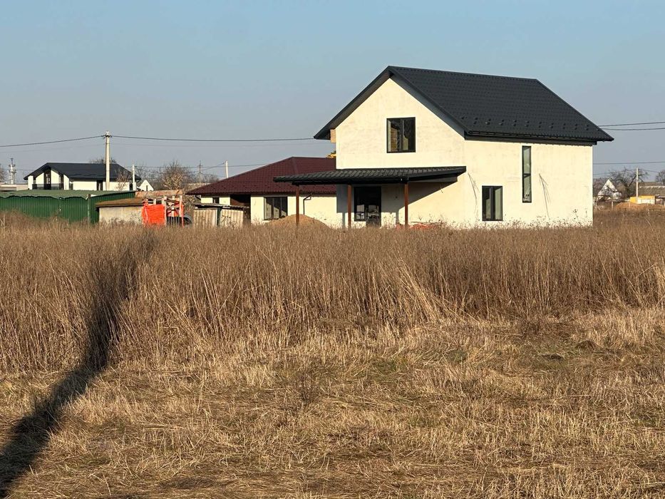 Продається земельна ділянка в Бохониках