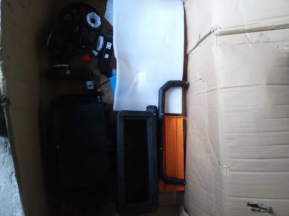 Auto na akumulator jeep