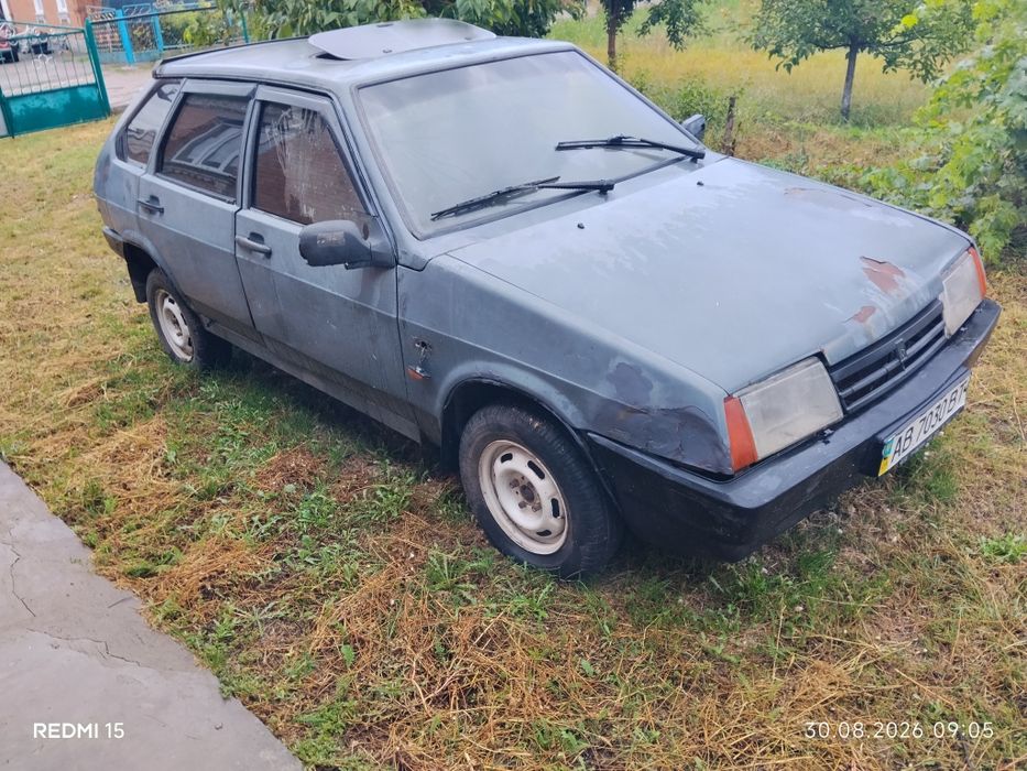 Продам ВАЗ 2109.На запчастини