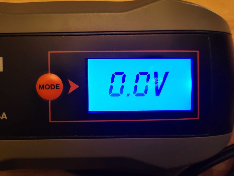 Prostownik do akumulatorów Osram 12v 4A