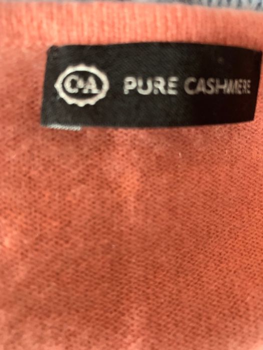 Кашеміровий жіночий светр персикового кольору. Розмір М.