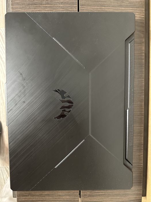 ASUS TUF F15 / i5-10300H / GTX 1650 / 32GB RAM