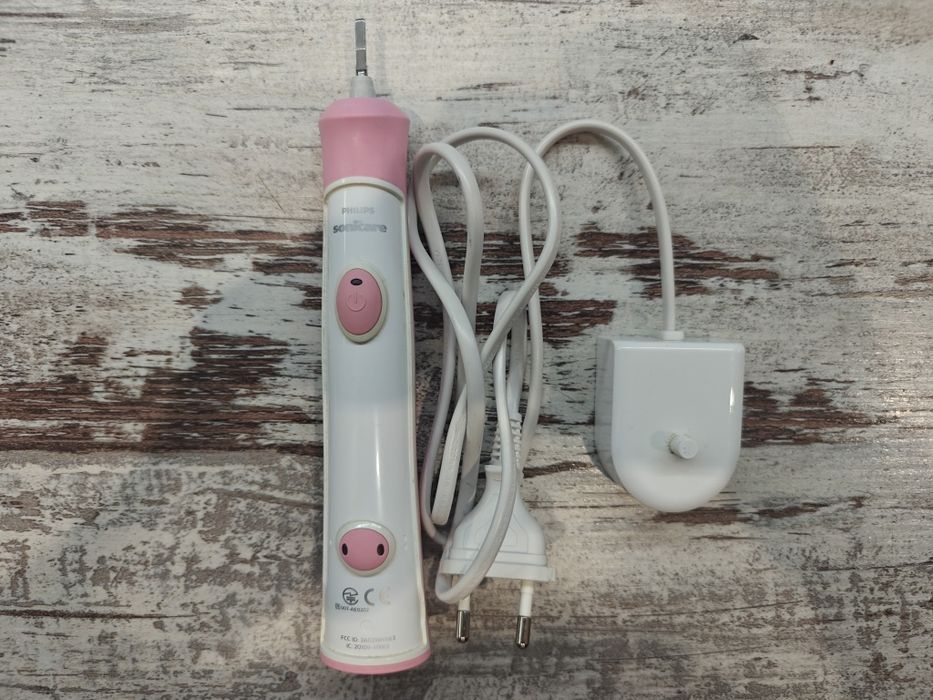 Зубная электрическая щётка Philips Sonicare