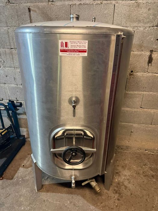 Cubas de vinho 550L