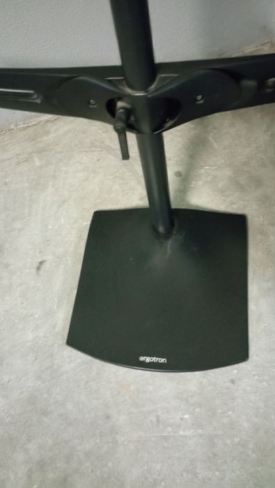 Base, suporte monitor Ergotron 25€