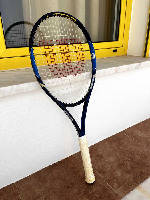 Tennis racket Wilson Ultra 100 v2.0 (2018) Tennis Racket – 300 g – L4 (4 1/2")