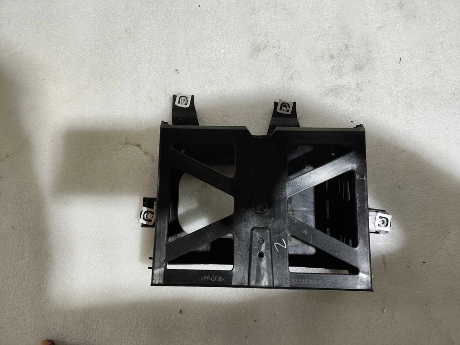 Uchwyt kaseta jednostki MMI multimedialnej Audi A4 B9 A5 OE