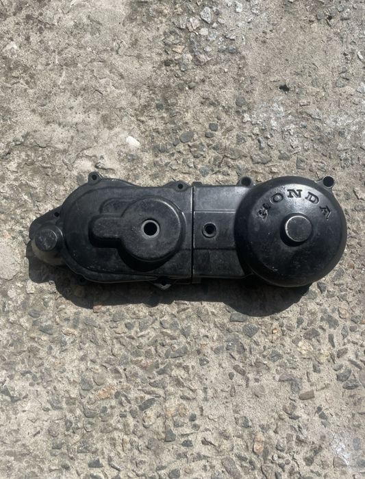 Кришка варіатора на Honda tact, Dio