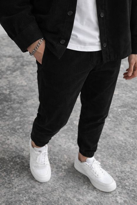 Чоловічий костюм вельветовий