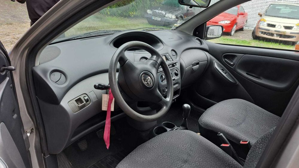 Toyota Yaris 5 portas