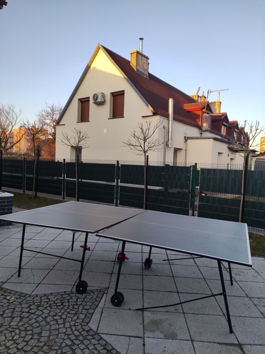 Stół do tenisa stołowego