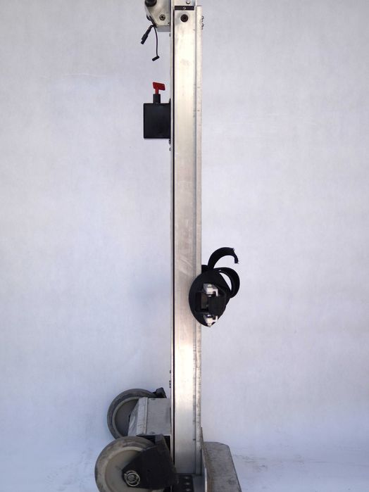 295 kg używany schodołaz towarowy elektryczny PowerMate L1B