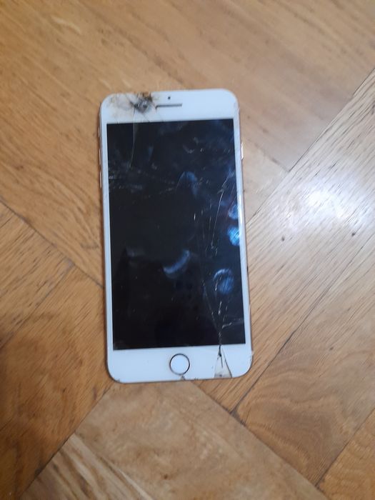 iPhone 8 Plus на запчастини — Нова батарея!