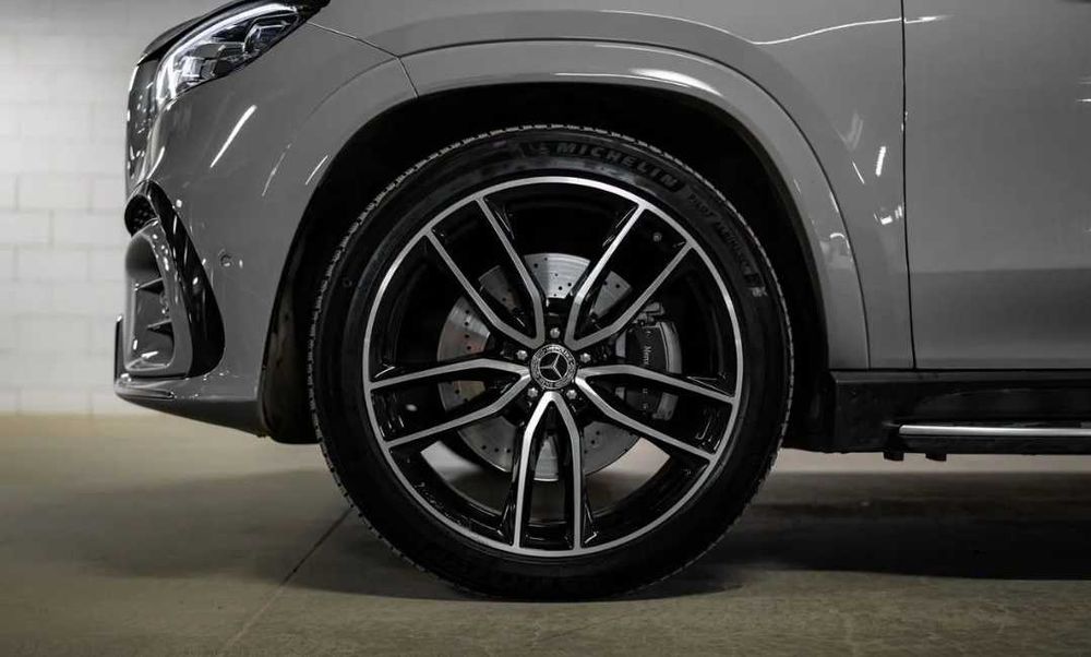 Mercedes-Benz GLS 2024