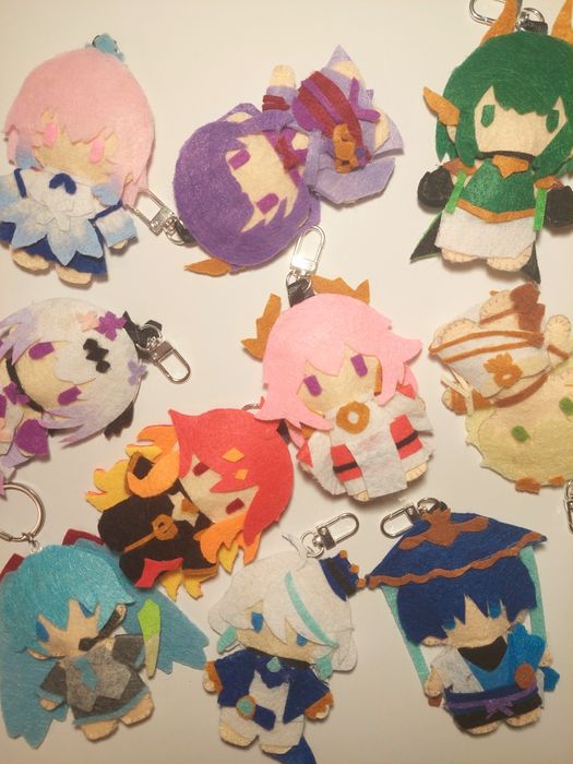 Брелоки ручної роботи( на замовлення)