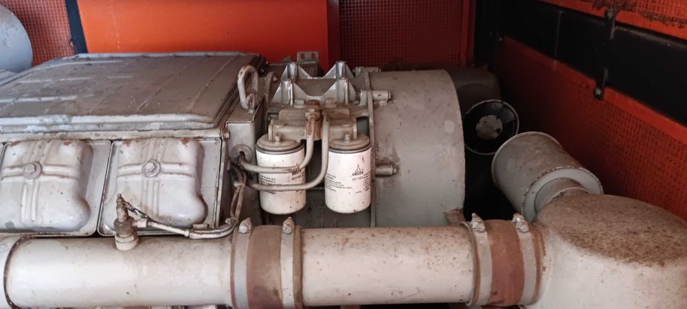 Gerador industrial de. 73ka.