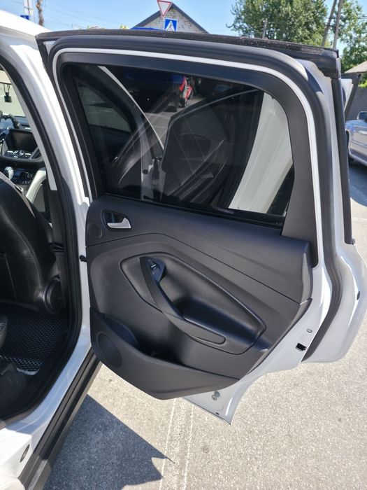 Ford C-Max Energi 2015