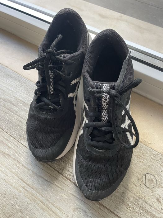 Ténis ASICS Patriot 12 Femininos – Pretos – Tamanho 38