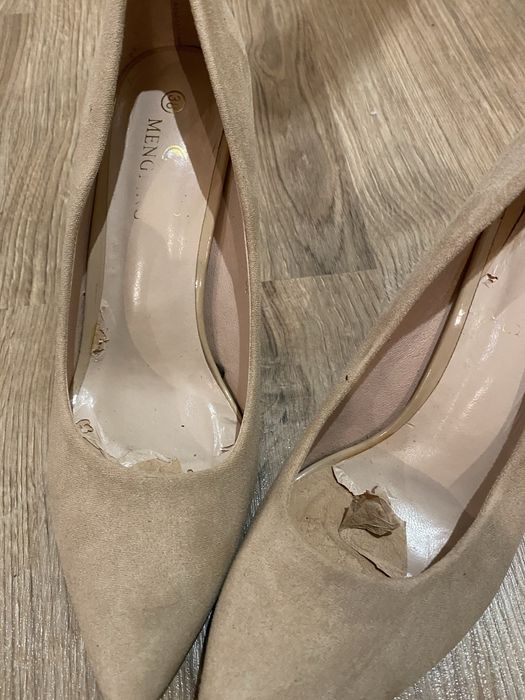 Лодочки бежеві, 2 пари в наявності