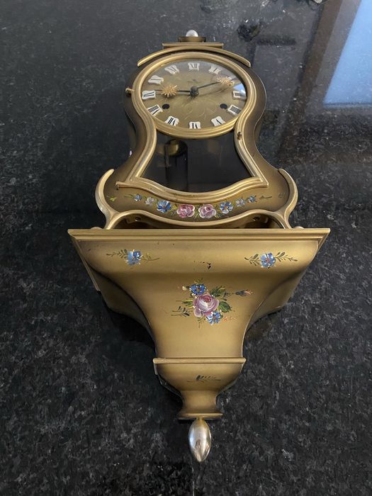 Relógio de parede Swiss Palais Royal com consola