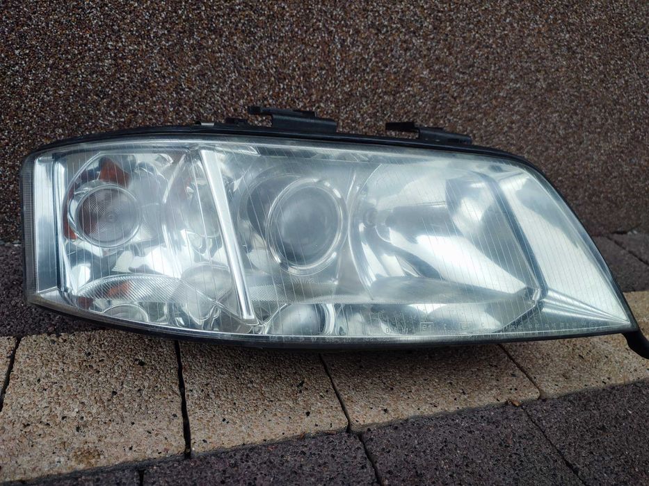 Lampa Przednia Prawa Hella Audi A6 C5 2000r
