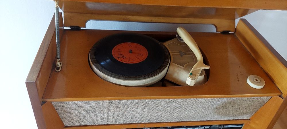 Stare radio lampowe Koncert Diora 6201